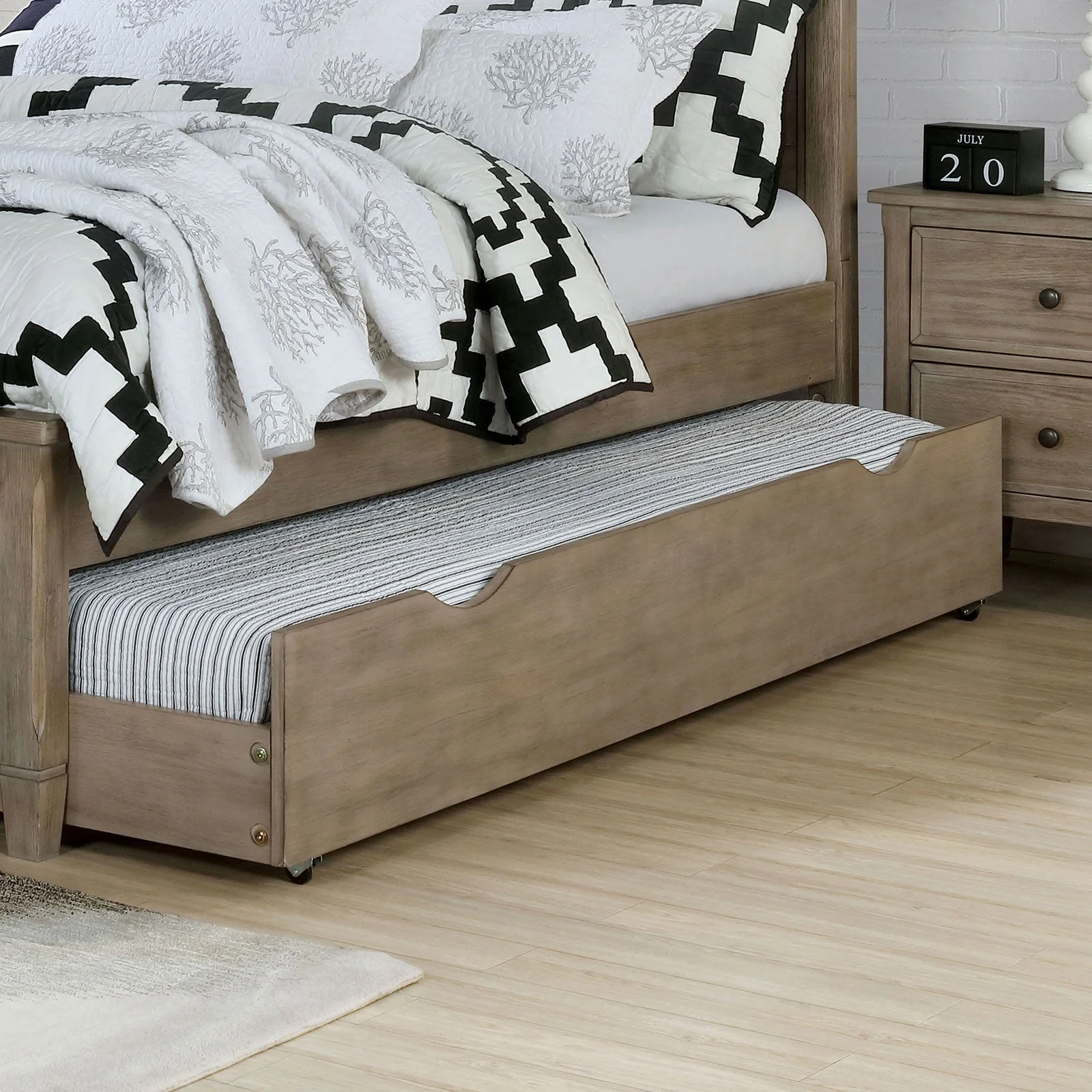 Vevey Wire-Brushed Warm Gray Full Bed - Image 6