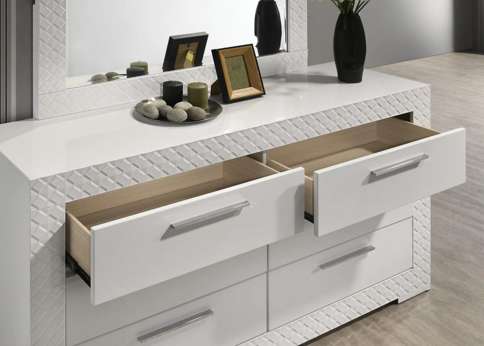 Whitby White Dresser - Image 2