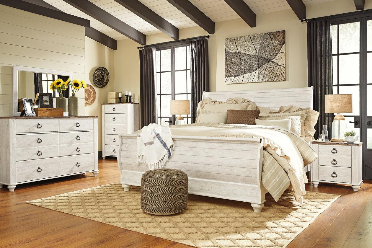Willowton Whitewash King Sleigh Bed - Image 4