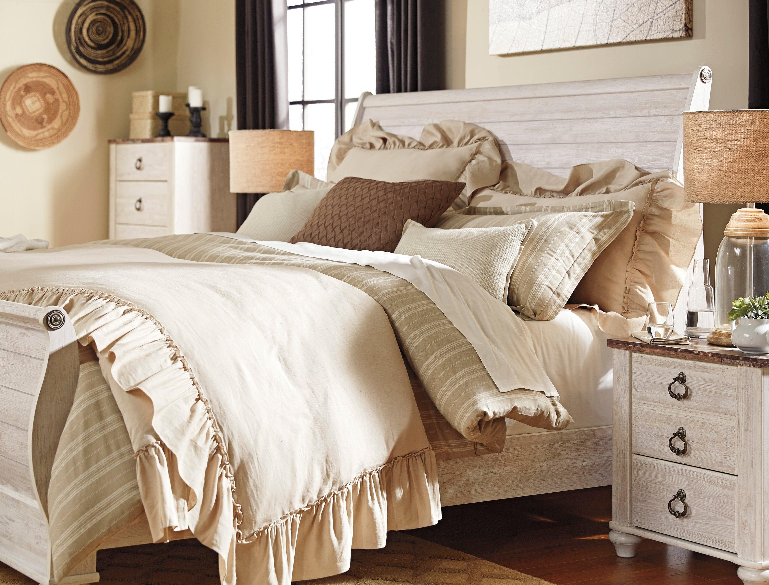 Willowton Whitewash Sleigh Bedroom Set - Image 3